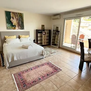 Apartment Mari Stunning Next To Monaco With A Sea View Terrace, Beausoleil